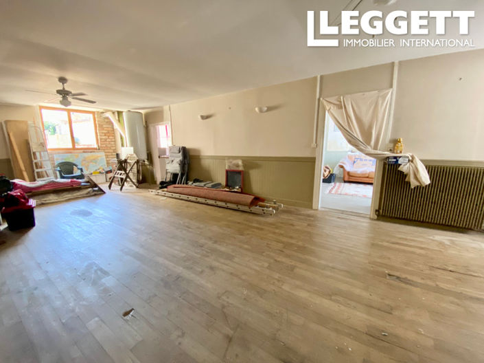 Image No.6-5 Bed House for sale