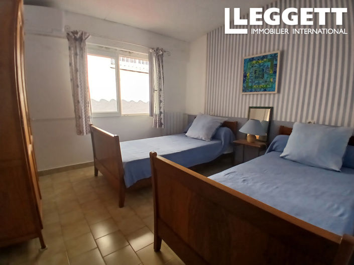 Image No.9-2 Bed House for sale