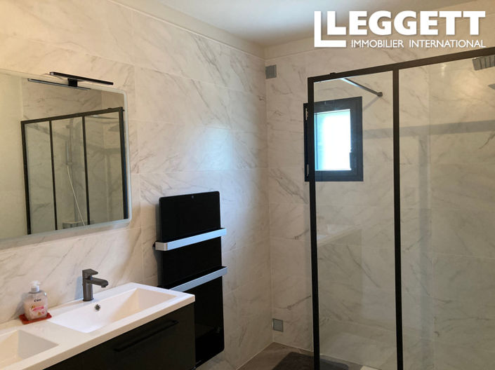 Image No.9-Maison de 6 chambres à vendre à Le Vigeant