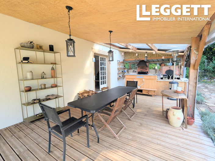 Image No.10-6 Bed House for sale