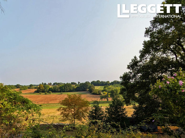 Image No.2-Maison de 5 chambres à vendre à Saint-Médard-d'Excideuil