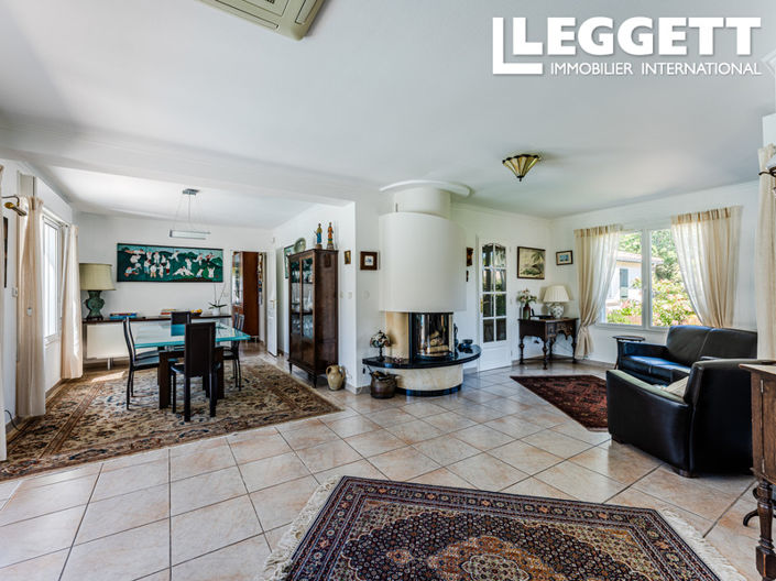 Image No.5-4 Bed House for sale