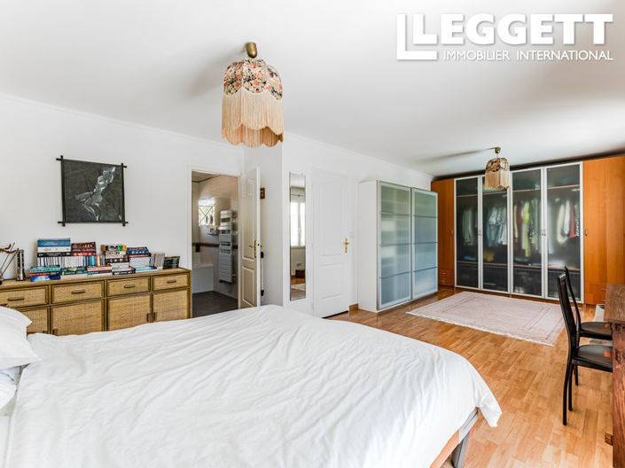 Image No.7-4 Bed House for sale