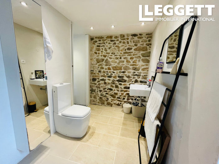 Image No.8-1 Bed House for sale