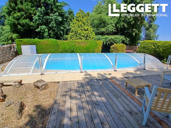 Image No.10-5 Bed House for sale