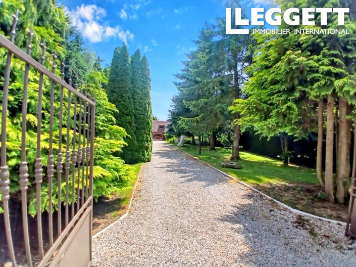 Image No.10-5 Bed House for sale