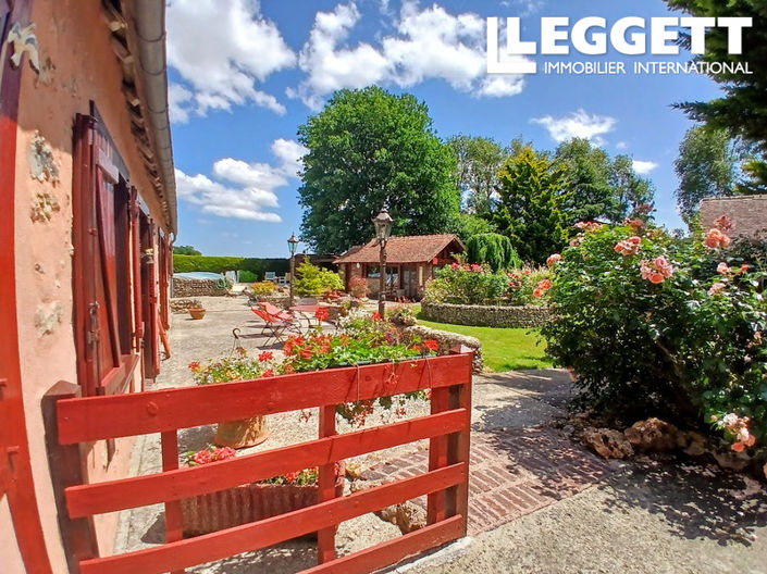 Image No.9-5 Bed House for sale