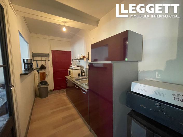 Image No.9-2 Bed House for sale