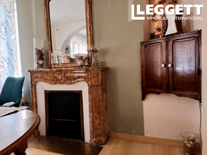 Image No.10-3 Bed House for sale