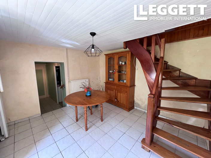 Image No.5-2 Bed House for sale