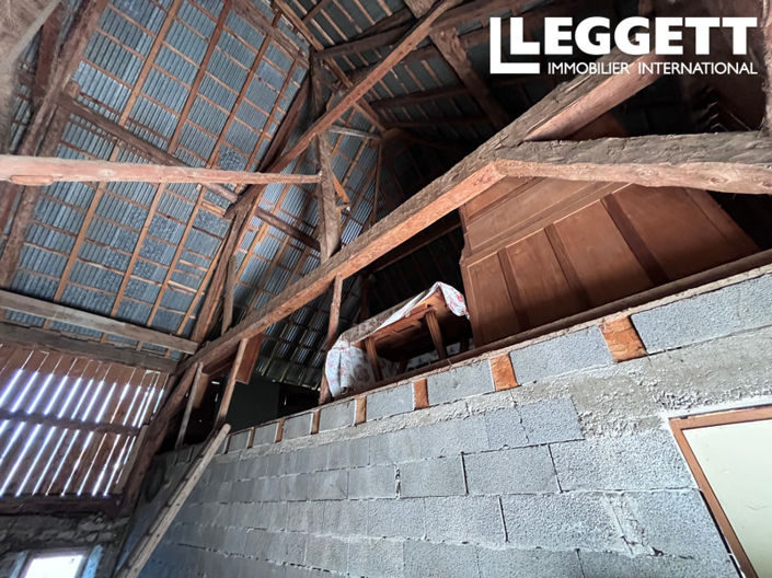 Image No.8-2 Bed House for sale