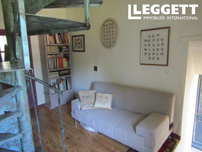 Image No.9-2 Bed House for sale