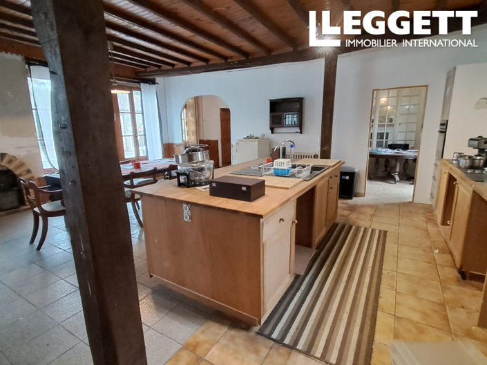 Image No.7-4 Bed House for sale