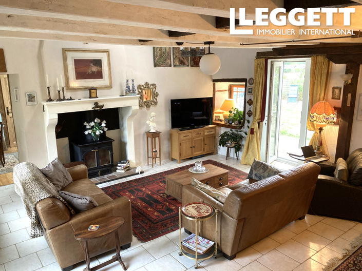 Image No.2-7 Bed House for sale