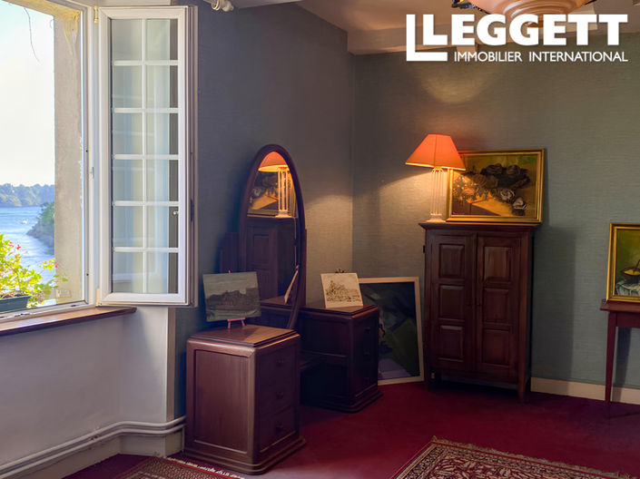 Image No.4-6 Bed House for sale