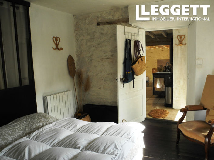 Image No.6-2 Bed House for sale