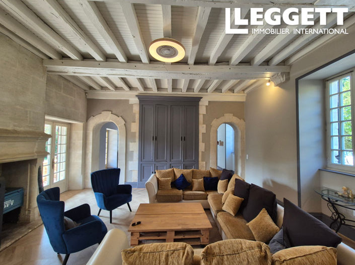 Image No.2-8 Bed House for sale