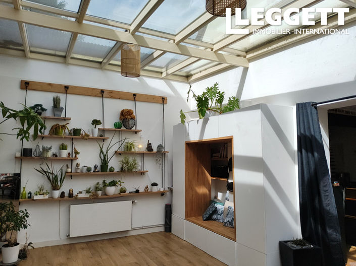 Image No.2-5 Bed House for sale