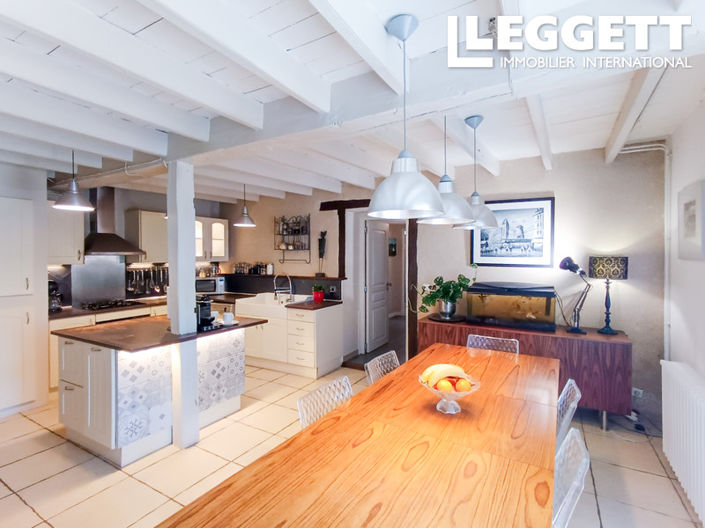 Image No.6-7 Bed House for sale