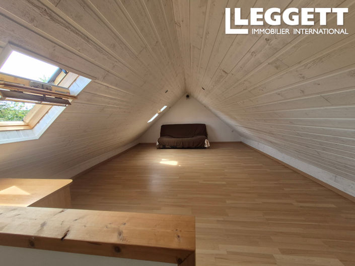 Image No.8-4 Bed House for sale