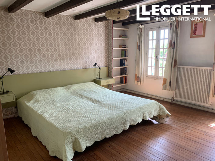 Image No.8-4 Bed House for sale