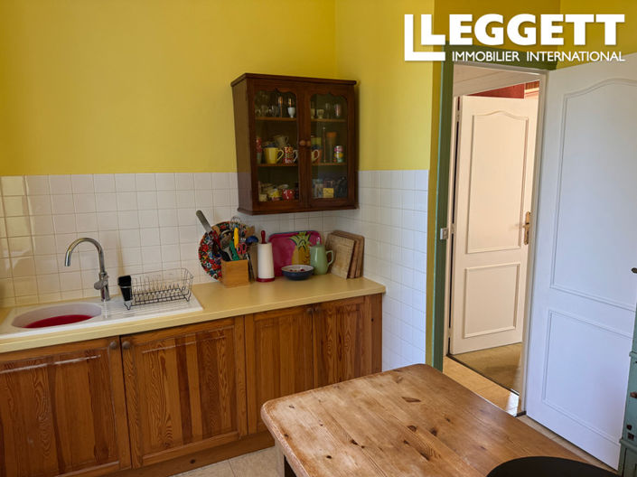 Image No.8-4 Bed House for sale