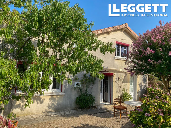 Image No.2-Maison de 2 chambres à vendre à Charente