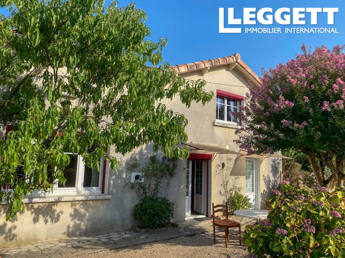 Image No.3-Maison de 2 chambres à vendre à Charente