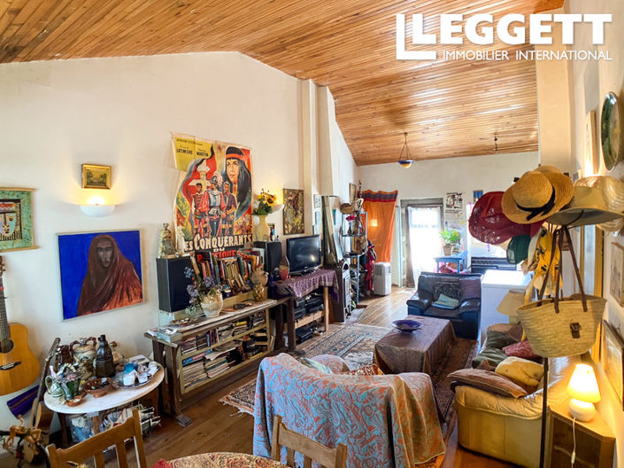 Image No.8-1 Bed House for sale