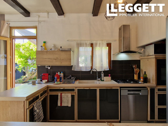 Image No.4-Maison de 6 chambres à vendre à Aigues-Vives