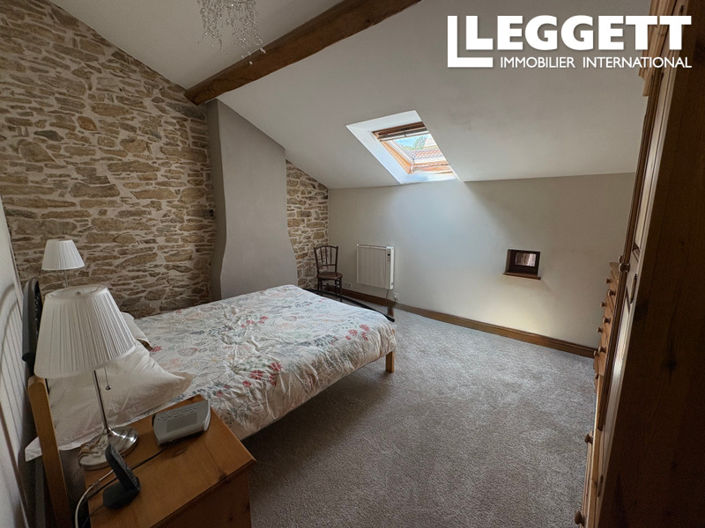 Image No.8-3 Bed House for sale