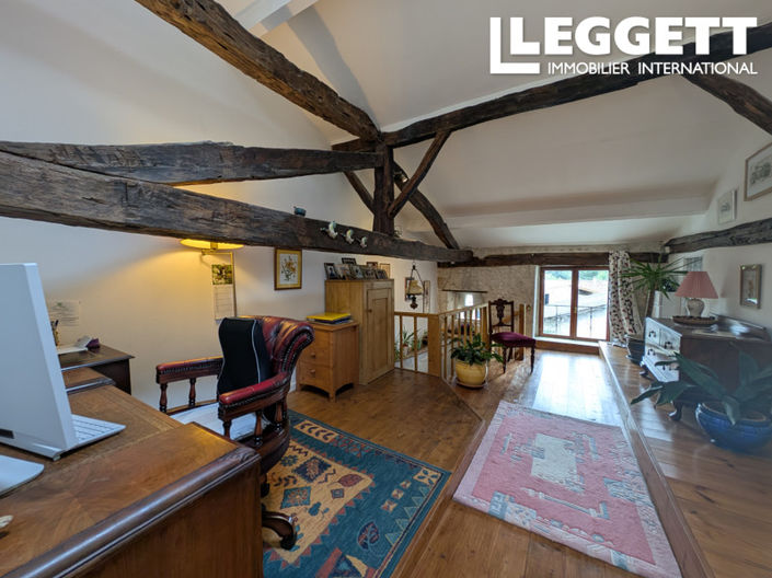 Image No.8-3 Bed House for sale
