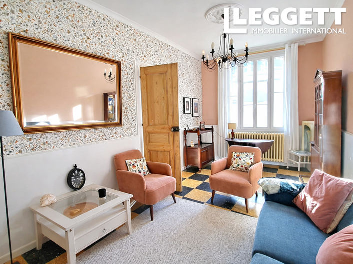 Image No.6-3 Bed House for sale