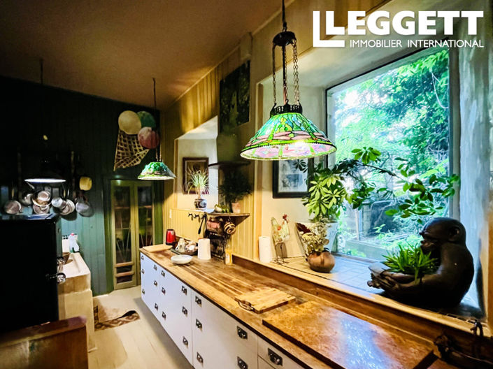 Image No.7-5 Bed House for sale