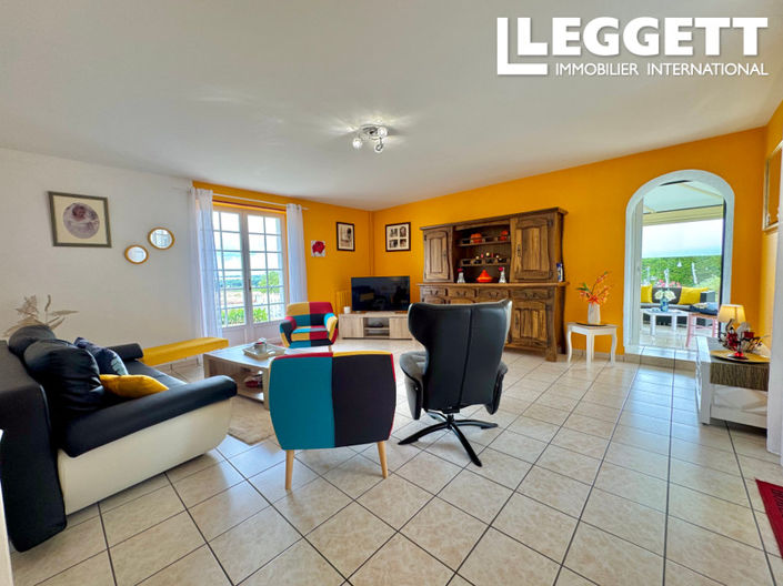 Image No.10-4 Bed House for sale