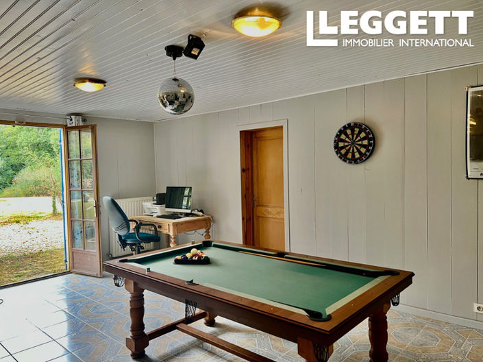 Image No.5-10 Bed House for sale