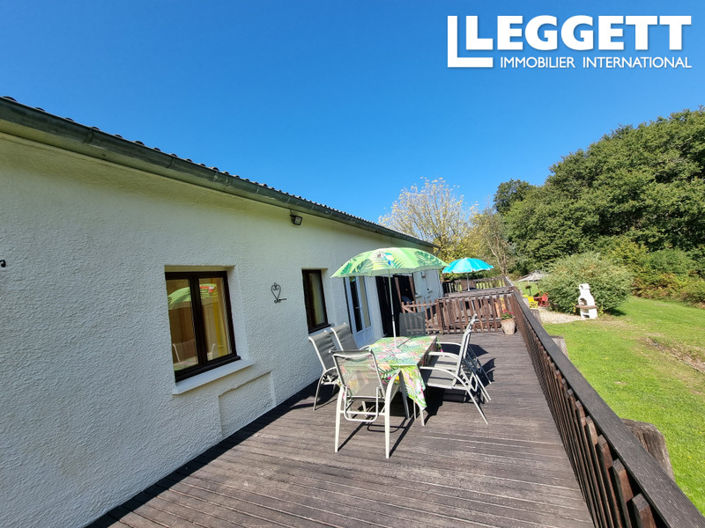 Image No.7-10 Bed House for sale