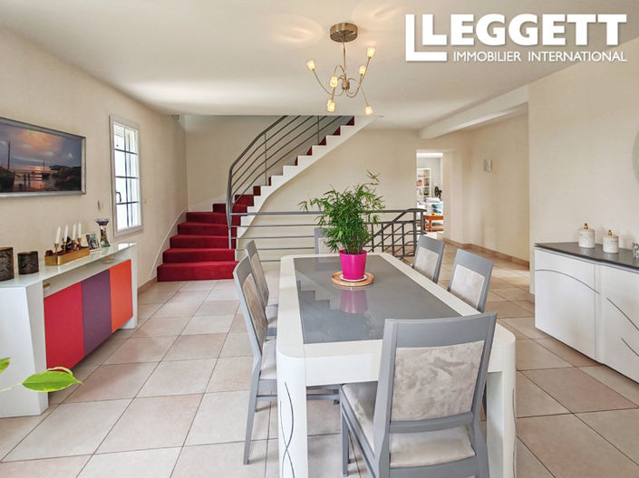 Image No.4-5 Bed House for sale