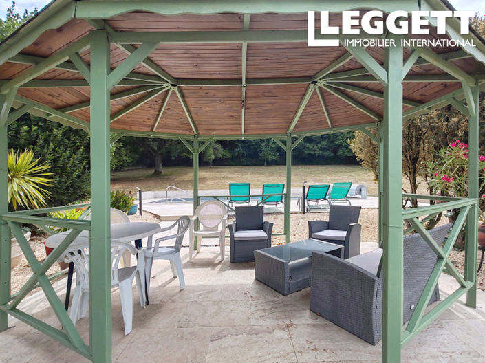 Image No.8-5 Bed House for sale