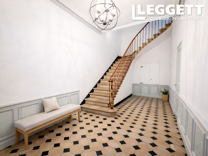 Image No.3-5 Bed House for sale