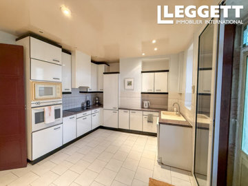 ahr0chm6ly9jzg4uagvzdglhlmltbw8vaw1hz2uvvevom