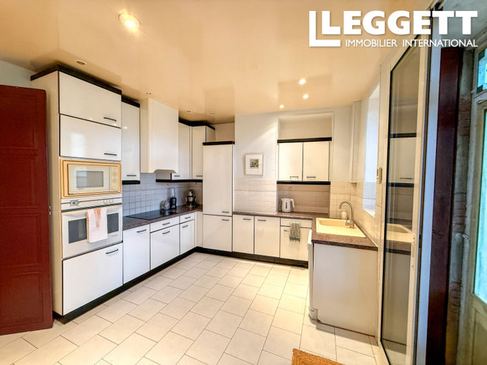 Image No.6-5 Bed House for sale