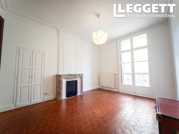 Image No.7-5 Bed House for sale