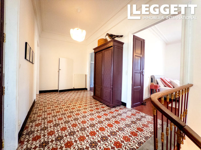 Image No.9-5 Bed House for sale