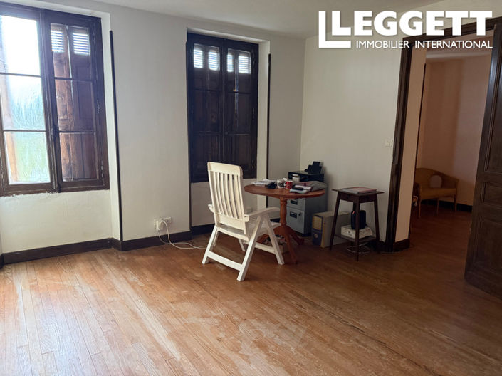 Image No.6-4 Bed House for sale