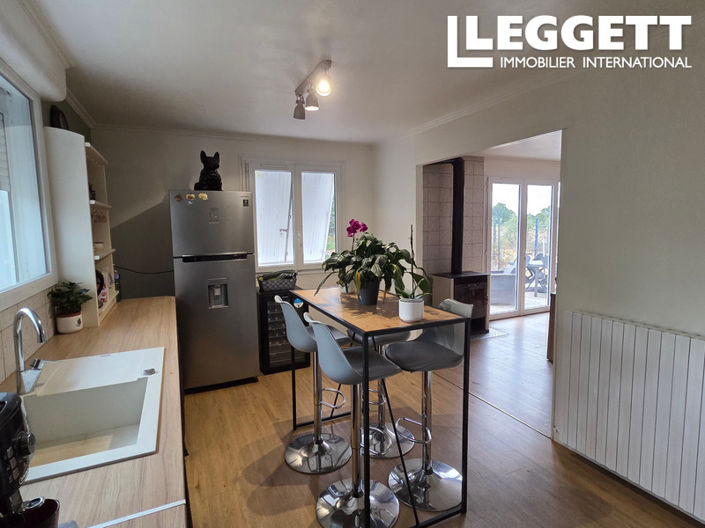 Image No.5-6 Bed House for sale