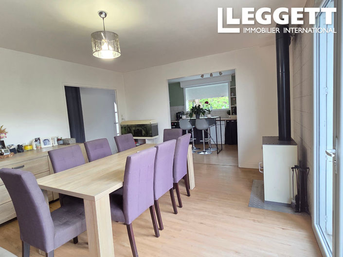 Image No.7-6 Bed House for sale