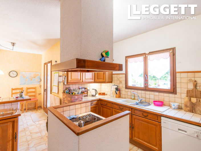 Image No.7-3 Bed House for sale