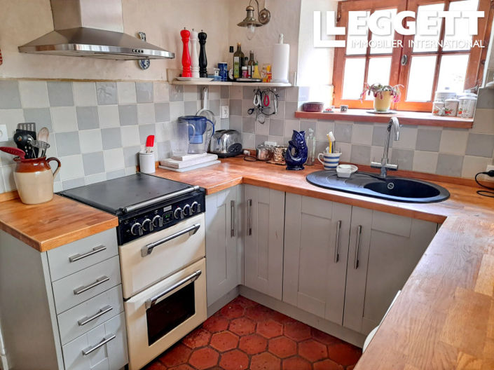 Image No.9-5 Bed House for sale