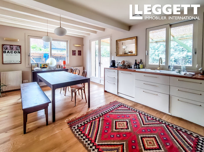 Image No.3-4 Bed House for sale